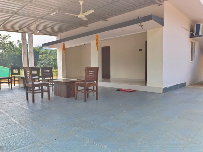 PALOMA HOLIDAY RESORTS DELUX ROOMS